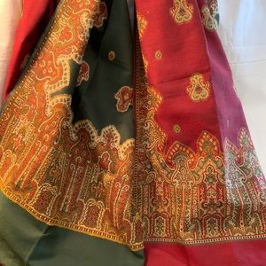 Reversible green/red cotton shawl & black fringe.